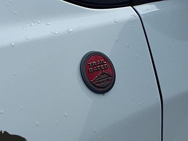 Photo of 2023 Bright White Clearcoat Jeep Compass