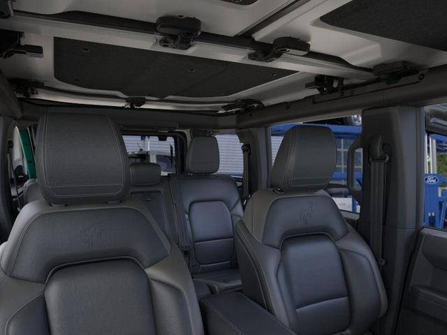 Photo of 2025 Green Ford Bronco