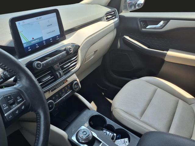 Photo of 2020 Blue Metallic Ford Escape