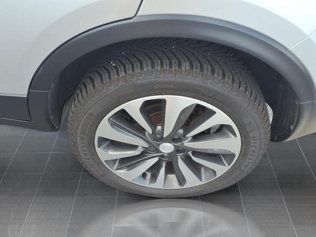 Photo of 2017 Quicksilver Metallic Buick Encore