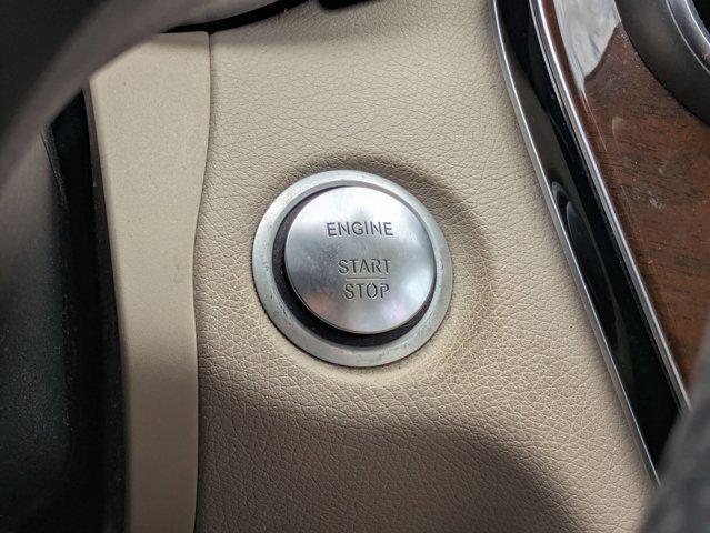 Photo of 2015 Diamond Silver Metallic Mercedes-Benz C-Class