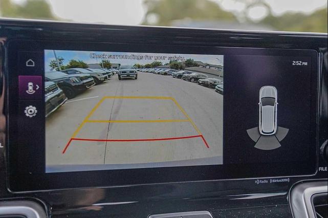 Photo of 2023 Everlasting Silver Kia Sorento
