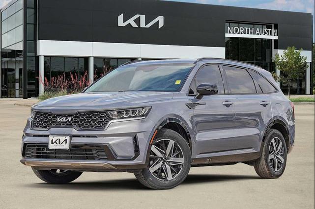 Photo of 2023 Everlasting Silver Kia Sorento