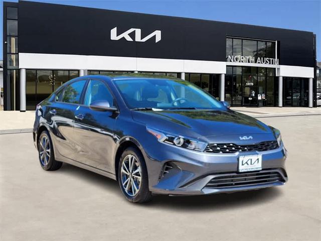 Photo of 2024 Gravity Gray Kia Forte