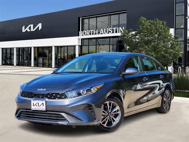 Photo of 2024 Gravity Gray Kia Forte