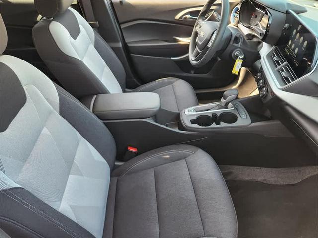 Photo of 2025 Sterling Gray Metallic Chevrolet Trax