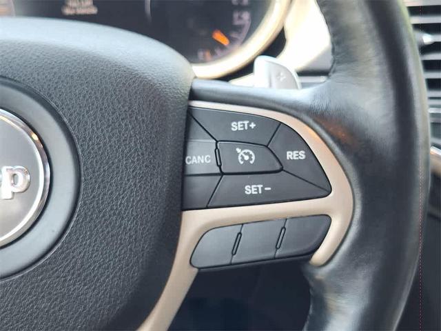 Photo of 2016 Bright White Clearcoat Jeep Grand Cherokee