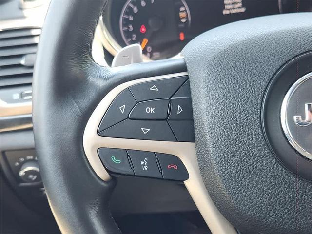 Photo of 2016 Bright White Clearcoat Jeep Grand Cherokee