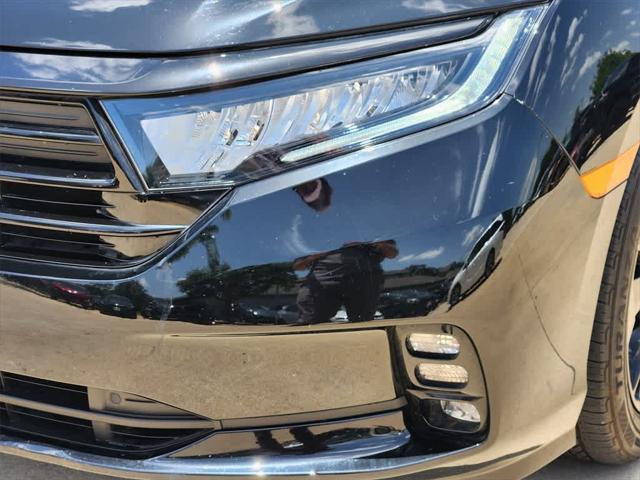 Photo of 2023 Crystal Black Pearl Honda Odyssey