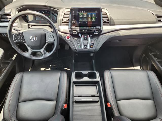Photo of 2023 Crystal Black Pearl Honda Odyssey