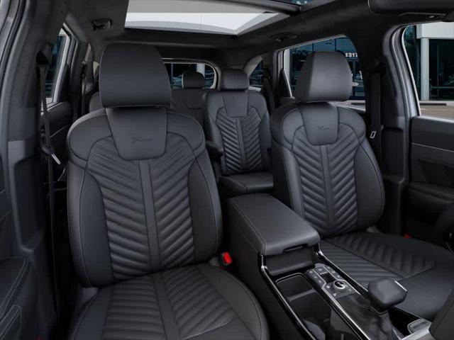 Photo of 2025 White Kia Sorento