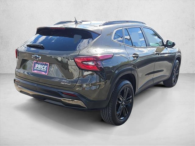 Photo of 2024 Harvest Bronze Metallic Chevrolet Trax