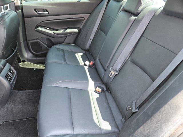 Photo of 2022 Super Black Nissan Altima