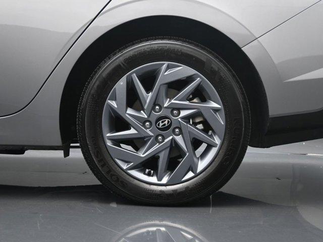 Photo of 2024 Gray Hyundai ELANTRA