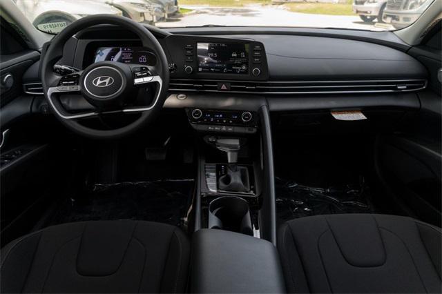 Photo of 2025 Intense Blue Hyundai ELANTRA HEV