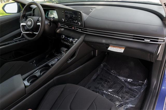 Photo of 2025 Intense Blue Hyundai ELANTRA HEV