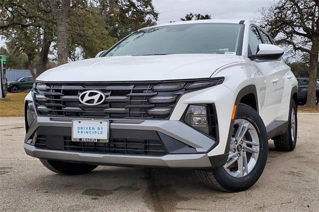 Photo of 2025 Serenity White Pearl Hyundai TUCSON