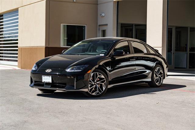 Photo of 2025 Onyx Black Hyundai IONIQ 6