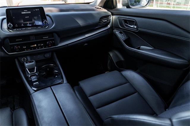 Photo of 2023 Gun Metallic Nissan Rogue
