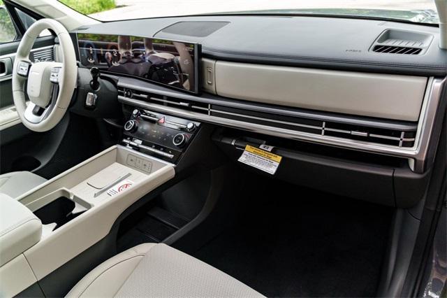 Photo of 2025 Ecotronic Gray Hyundai SANTA FE