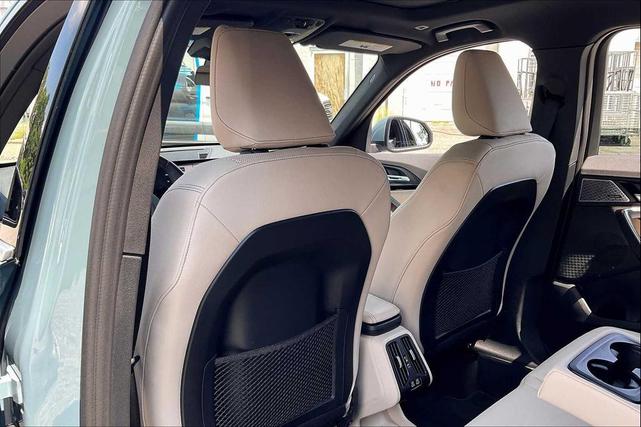 Photo of 2023 Green BMW X1