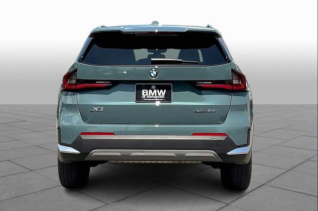 Photo of 2023 Green BMW X1