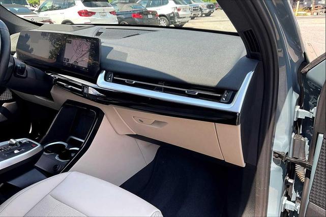 Photo of 2023 Green BMW X1