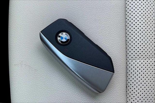 Photo of 2023 Green BMW X1