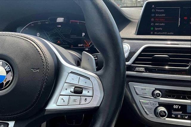 Photo of 2022 Gray BMW 750