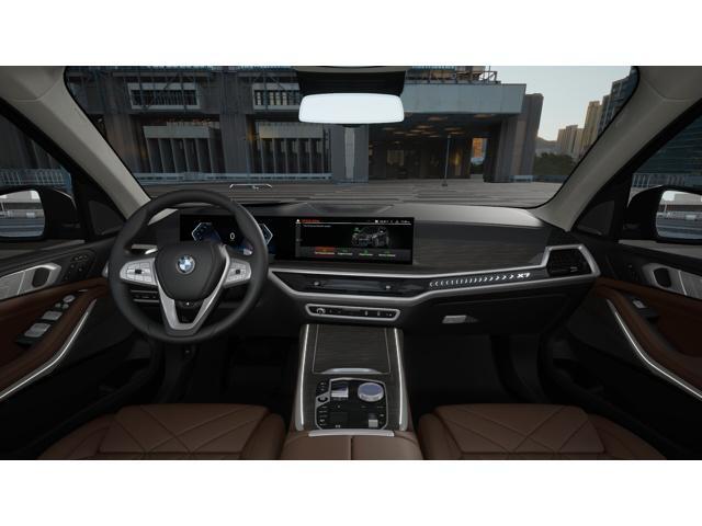 Photo of 2026 Gray BMW X7