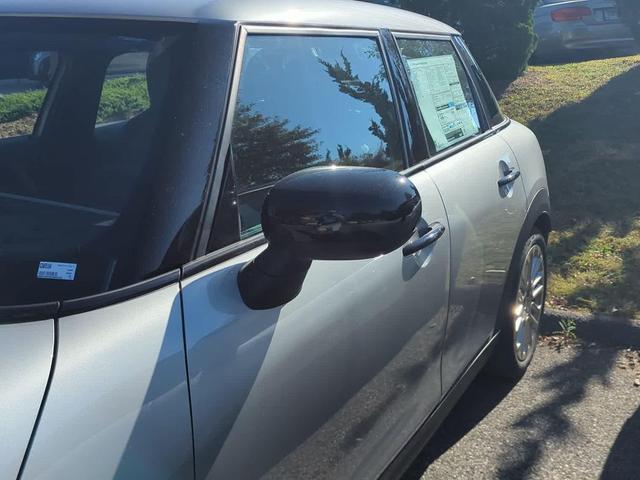 Photo of 2025 Melting Silver III Metallic MINI Hardtop