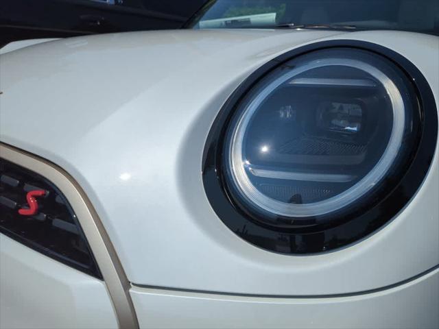 Photo of 2025 Nanuq White Metallic MINI Hardtop