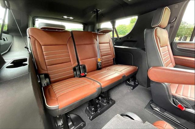 Photo of 2023 White GMC Yukon XL