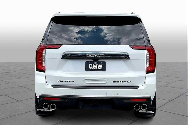 Photo of 2023 White GMC Yukon XL