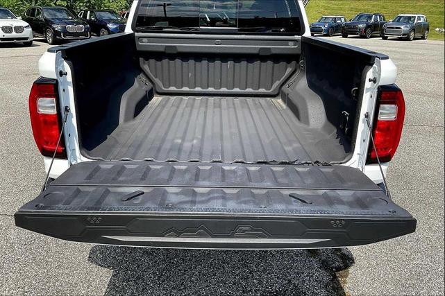 Photo of 2023 Summit White GMC Canyon