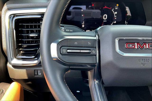Photo of 2023 Summit White GMC Canyon
