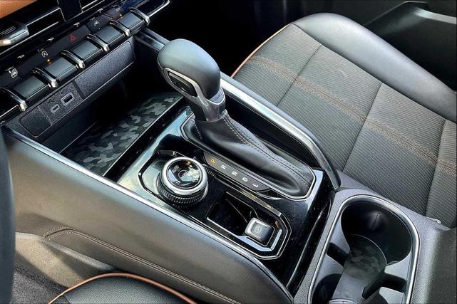 Photo of 2023 Summit White GMC Canyon