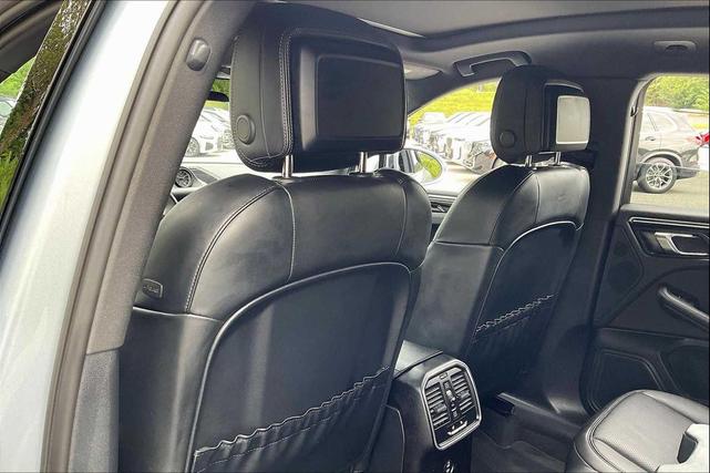 Photo of 2023 Silver Porsche Macan