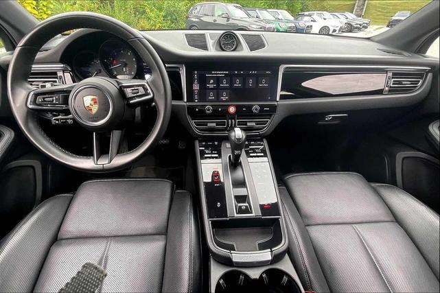 Photo of 2023 Silver Porsche Macan