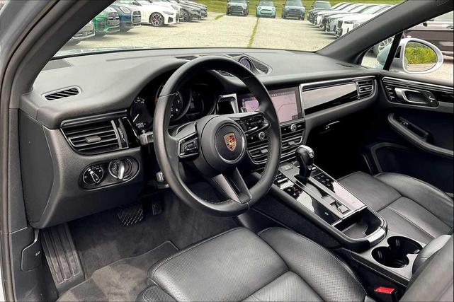 Photo of 2023 Silver Porsche Macan