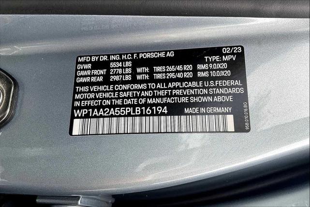 Photo of 2023 Silver Porsche Macan