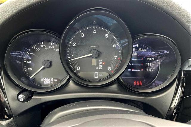 Photo of 2023 Silver Porsche Macan
