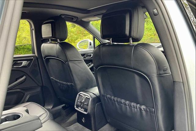 Photo of 2023 Silver Porsche Macan