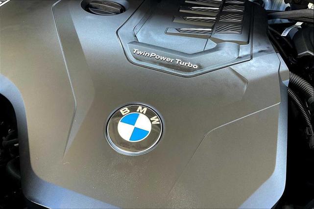 Photo of 2021 Mineral White Metallic BMW X3