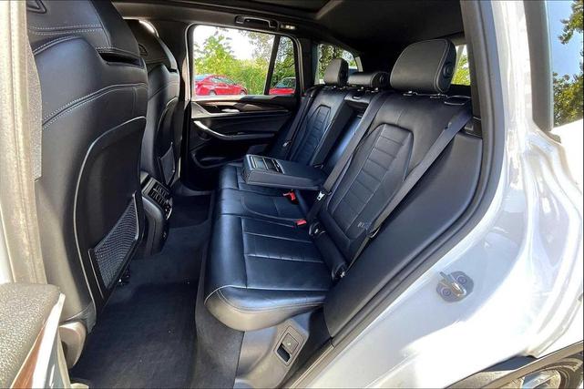 Photo of 2021 Mineral White Metallic BMW X3