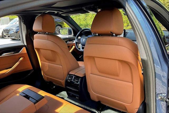 Photo of 2023 Arctic Race Blue Metallic BMW 530