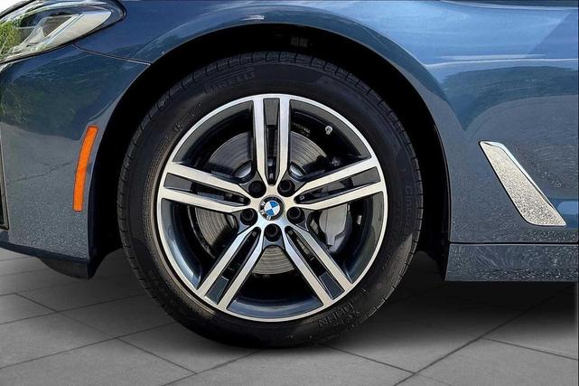 Photo of 2023 Arctic Race Blue Metallic BMW 530