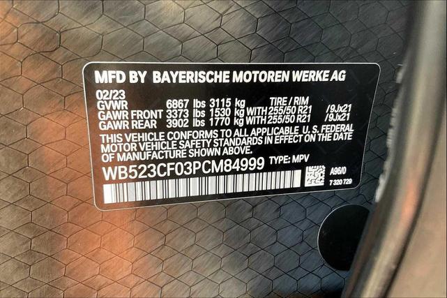 Photo of 2023 Mineral White Metallic BMW iX