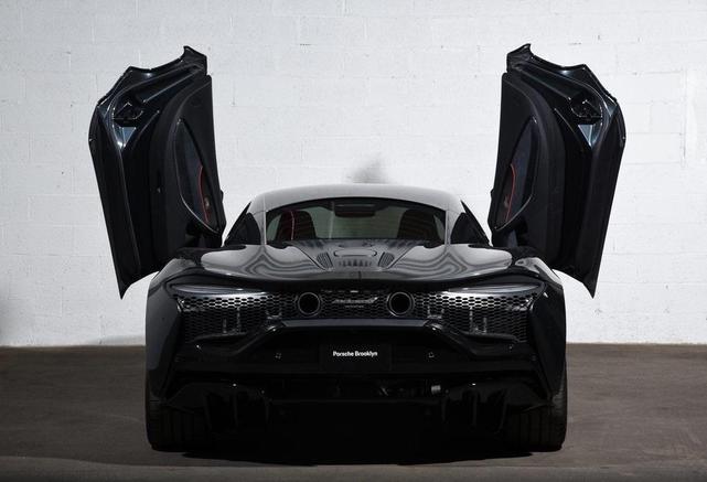 Photo of 2025 Plateaux McLaren Artura