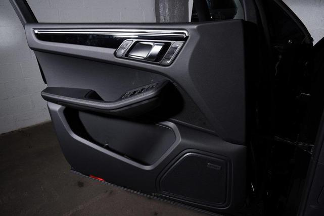 Photo of 2025 Black Porsche Macan